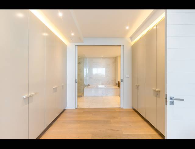 2 BEDROOM APARTMENT TO LET IN CAMPS BAY